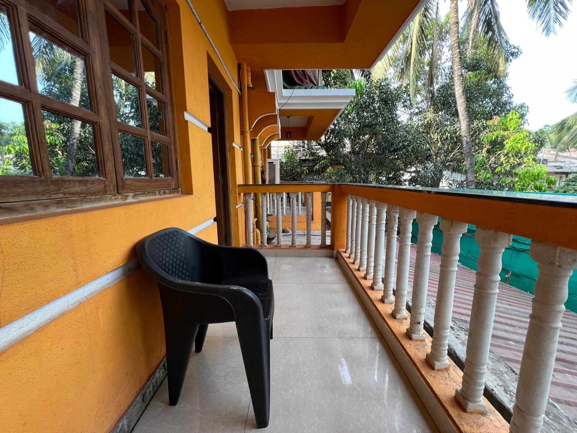 Aura Rooms & Swimming Pool, Calangute Kültér fotó