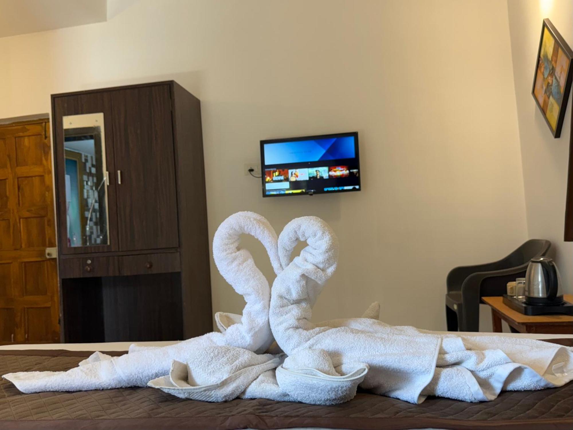 Aura Rooms & Swimming Pool, Calangute Kültér fotó