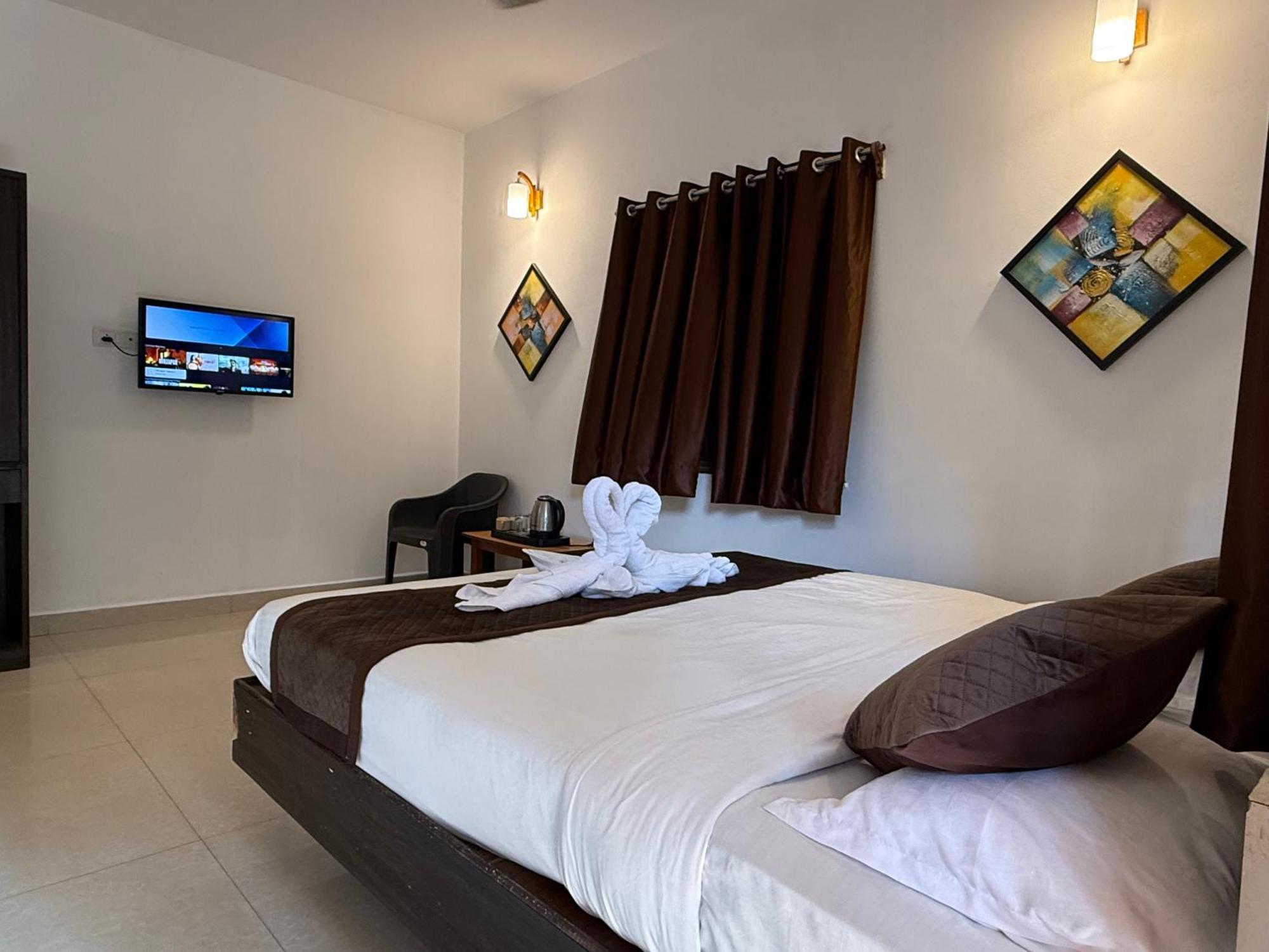 Aura Rooms & Swimming Pool, Calangute Kültér fotó